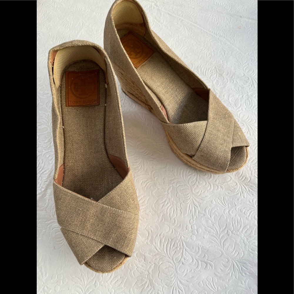 Tory Burch Gold fleck/Beige Canvas Espadrille sandals size 7B